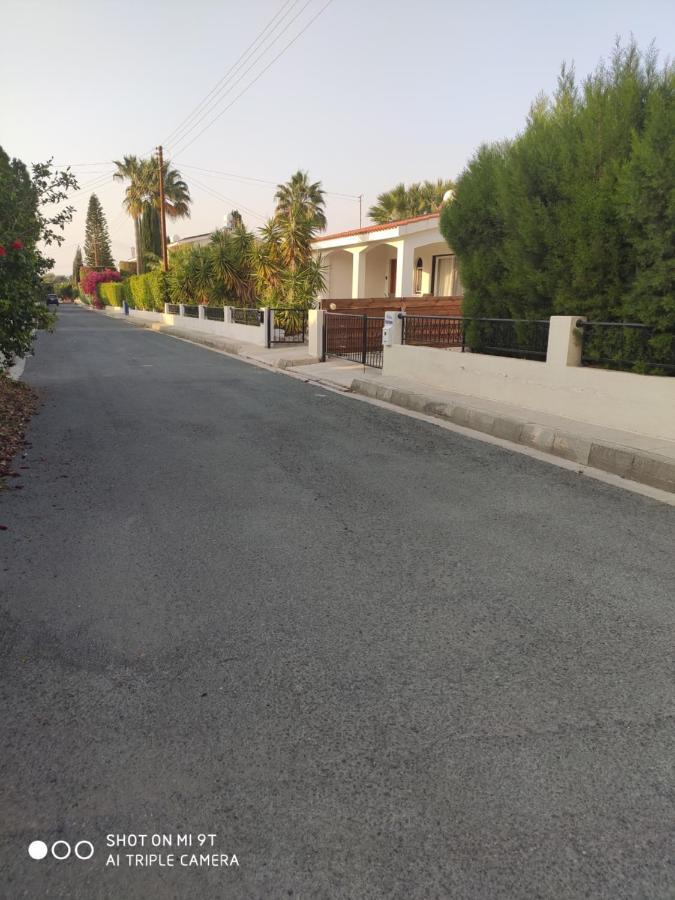 Coral Bay Villa Fortune Bagian luar foto